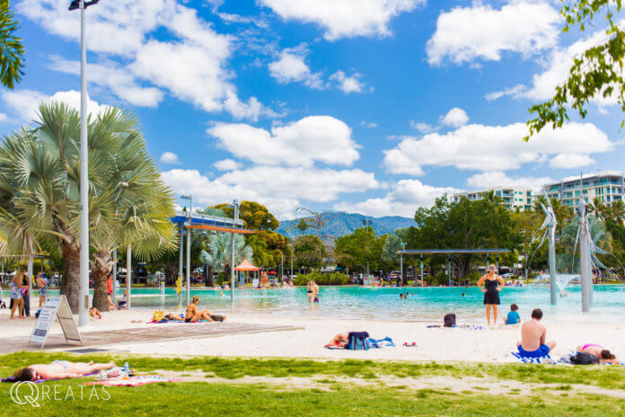 ケアンズラグーンのメンテナンス