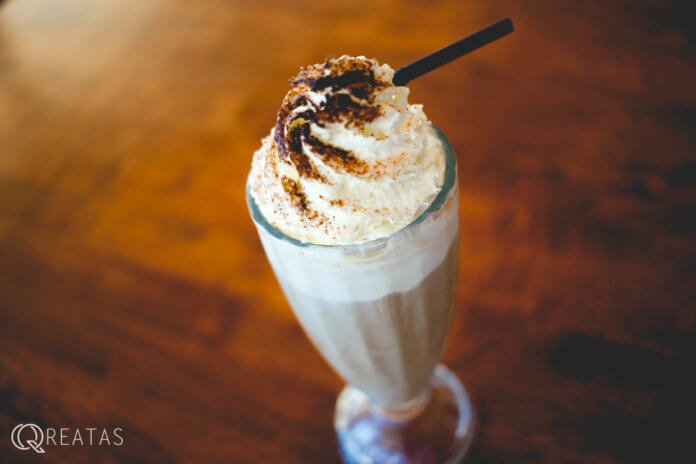 Al Porto Cafe iced coffee アルポートカフェのアイスコーヒー