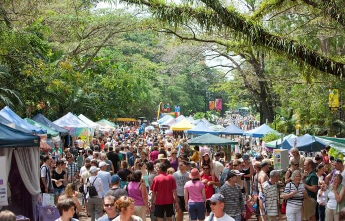 カーニバルオンコリンズ 2018 ケアンズ