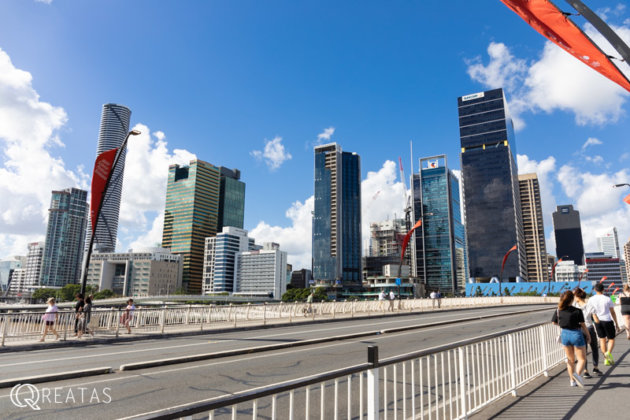 ブリスベンの橋と摩天楼