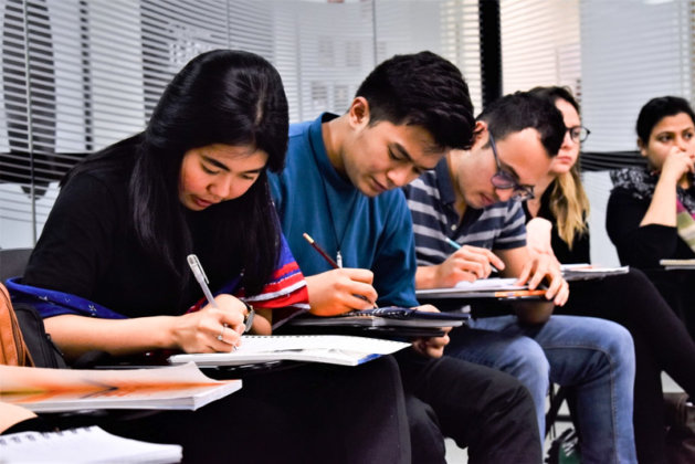 OHCシドニー校の生徒達